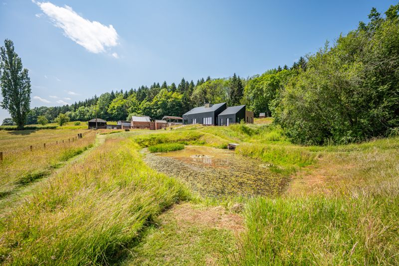 Setting- click for photo gallery